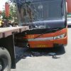 برخورد اتوبوس واحد با تریلر در جاده دولت آباد
